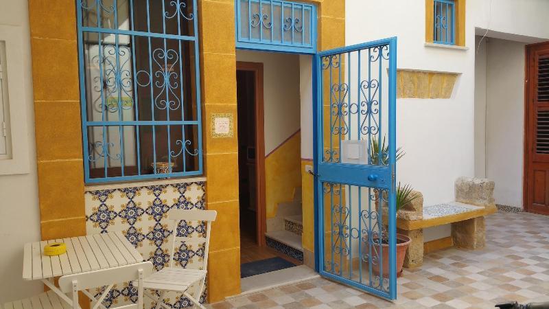 Sant'Agostino Suites & Rooms マツァーラ・デル・ヴァッロ エクステリア 写真